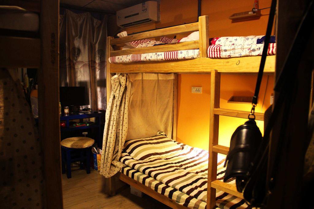 Djmt Universal Guest House Xi'an  Room photo