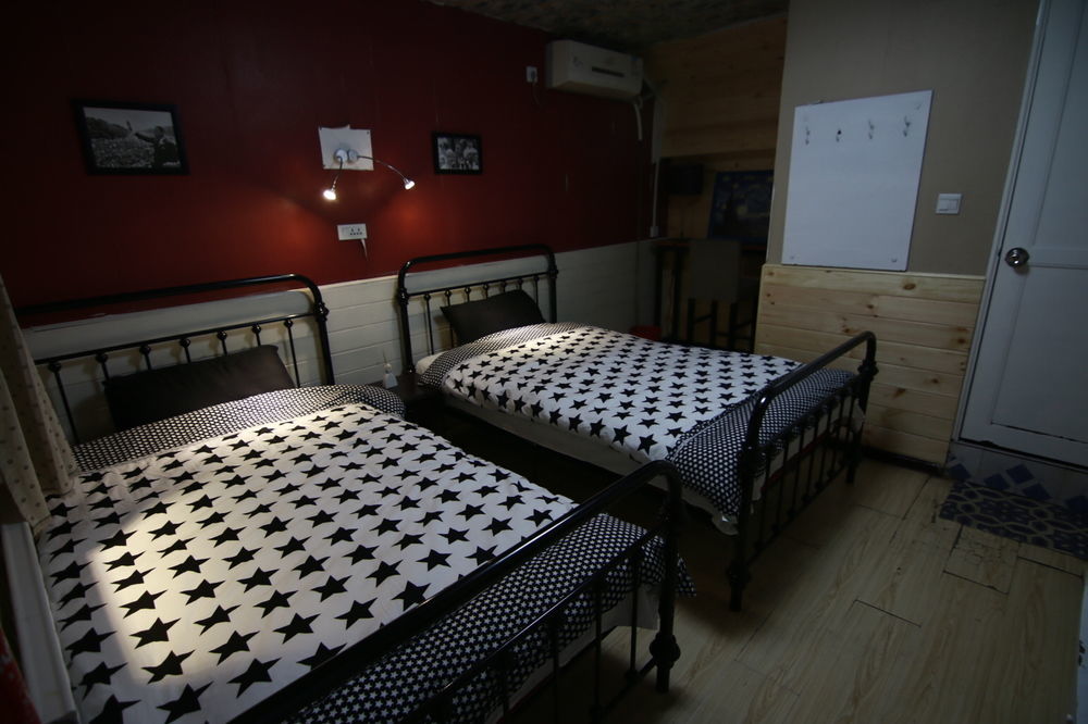Djmt Universal Guest House Xi'an  Exterior photo